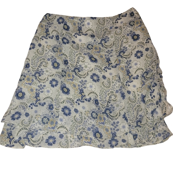 MC Collection Blue and Cream Floral Patterned Skirt - Picture 1 of 3